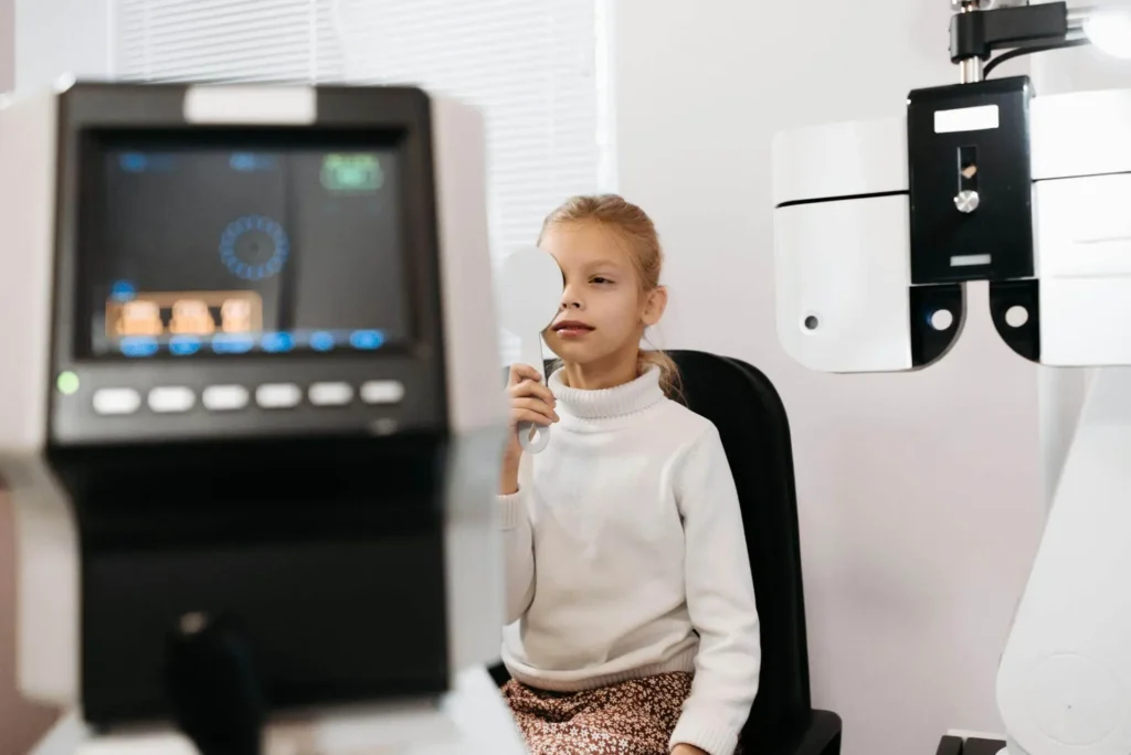 Bedeutung von Seh- und Hörtests bei Kindern